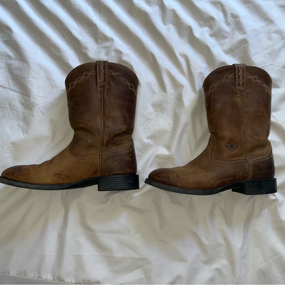 Classic Brown Leather Cowboy Boots - Picture 4 of 7